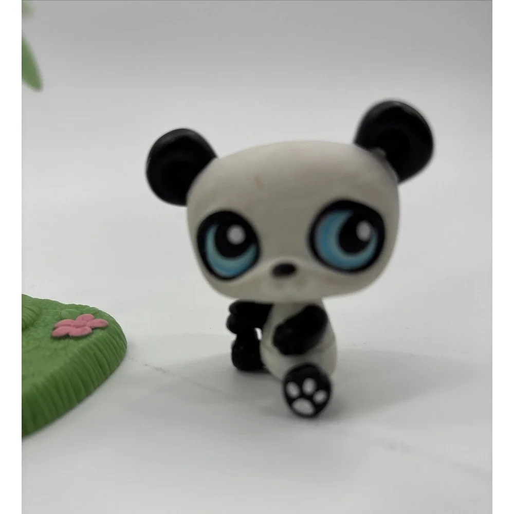 LPS Littlest Pet Shop Retired Pandas with Bamboo Tree‎ Two #90 All Included